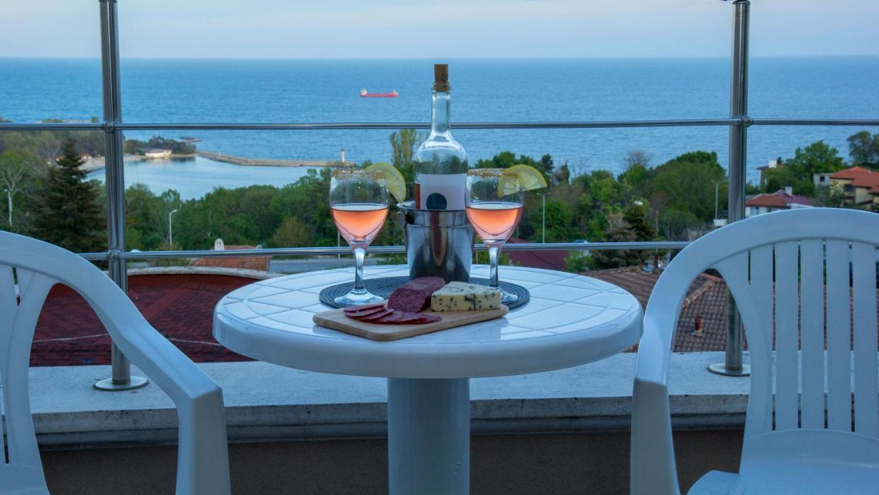 Black Sea Narcissus - Quiet Studio With Amazing Sea View Varna Extérieur photo