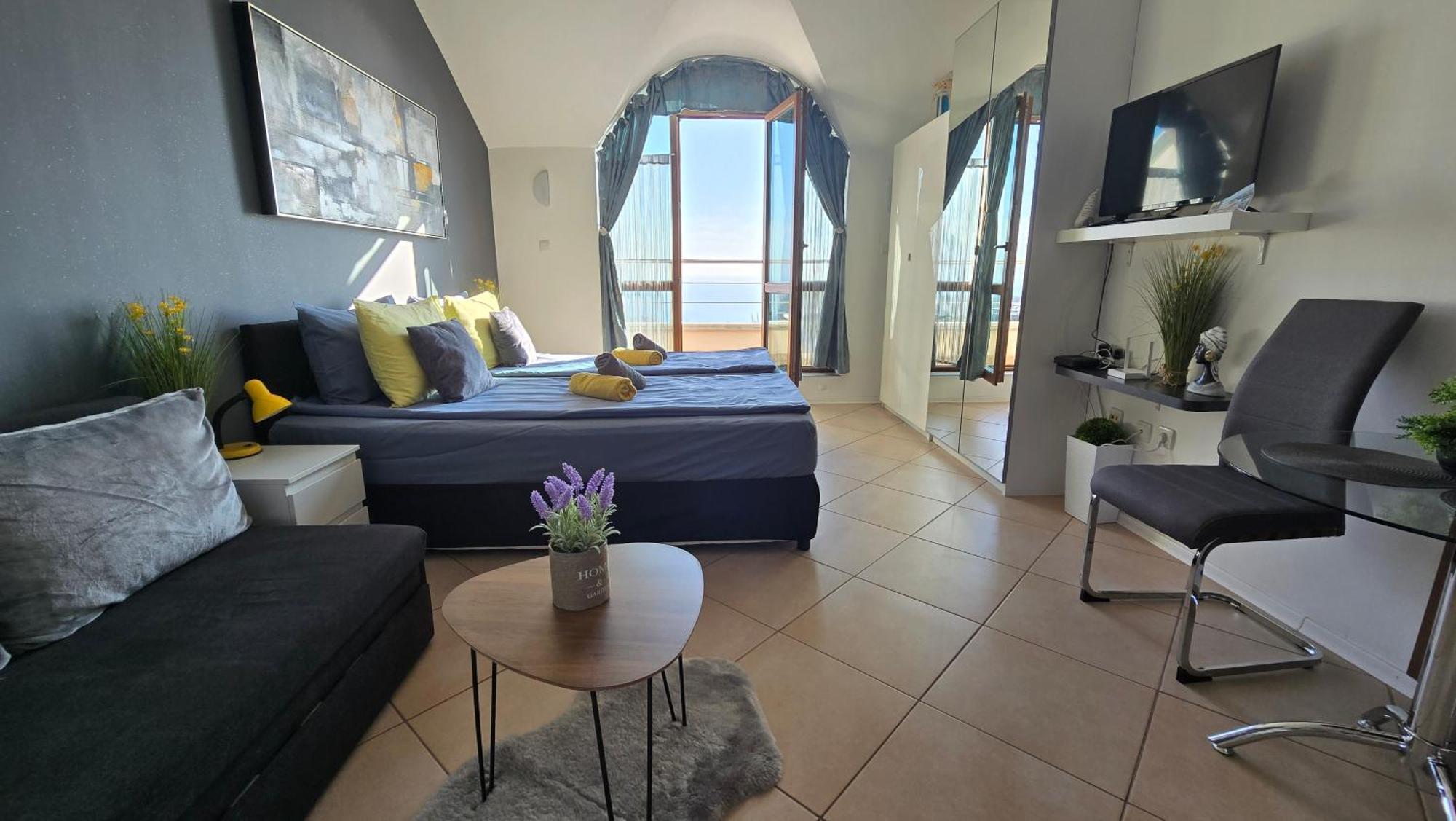 Black Sea Narcissus - Quiet Studio With Amazing Sea View Varna Extérieur photo